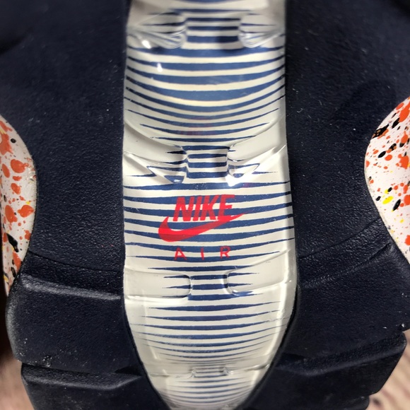 NIKE Air Max 95 SE Confetti Vast Grey - Picture 6 of 8